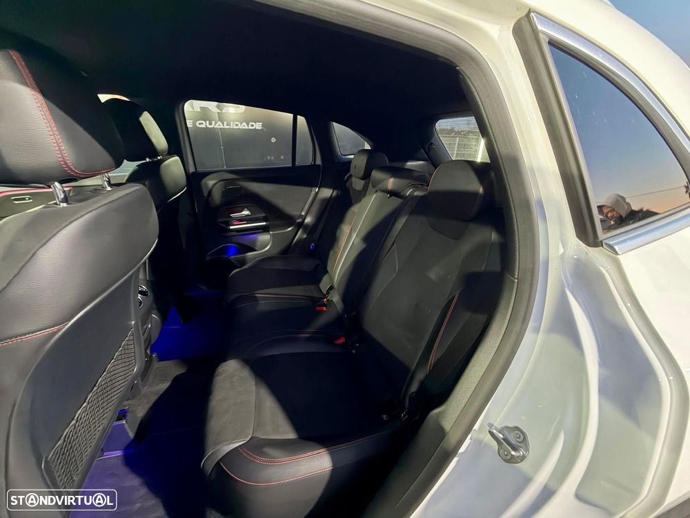 Mercedes-Benz GLA 250 e AMG Line - 16