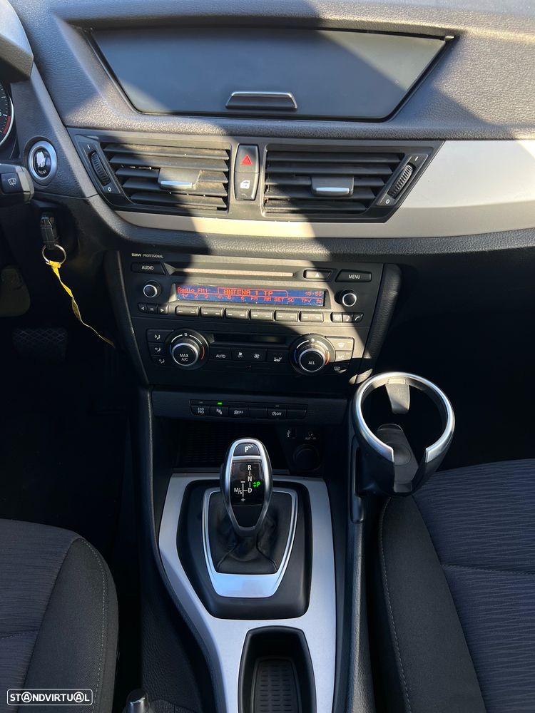 BMW X1 18 d sDrive Auto - 15