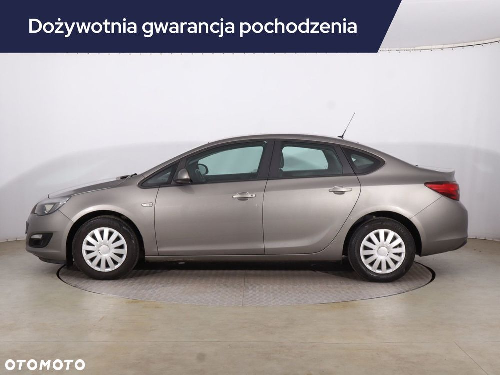 Opel Astra - 4