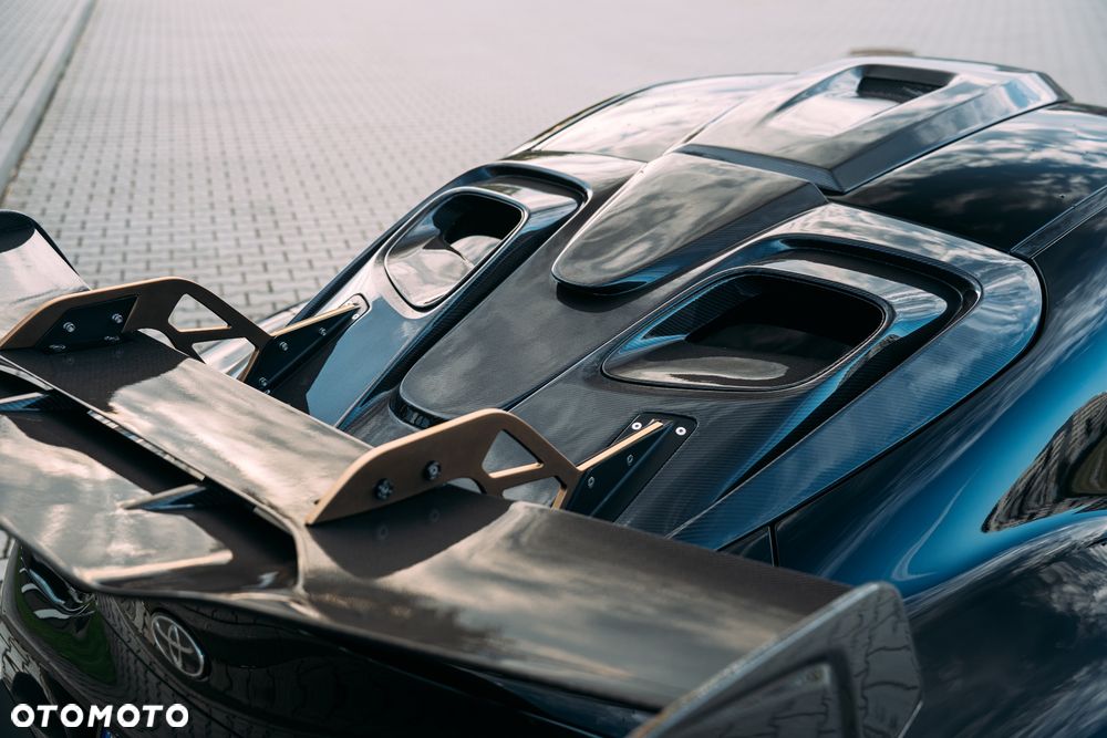 Toyota Supra 3.0 Turbo - 6