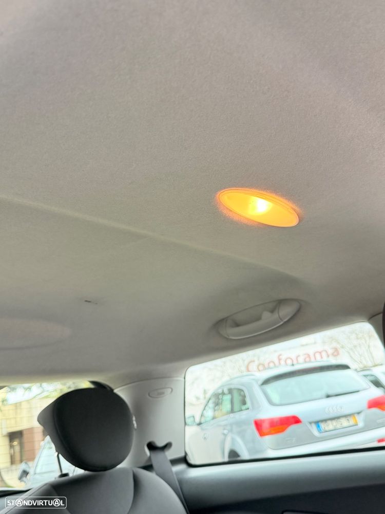 MINI 3 Portas One D - 15