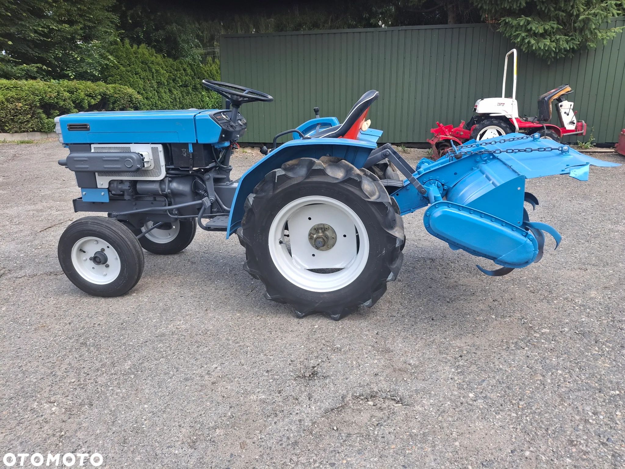 Mitsubishi D1550 - 1