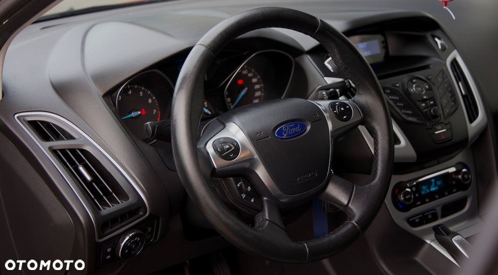 Ford Focus 1.6 TI-VCT Champions Edition - 3