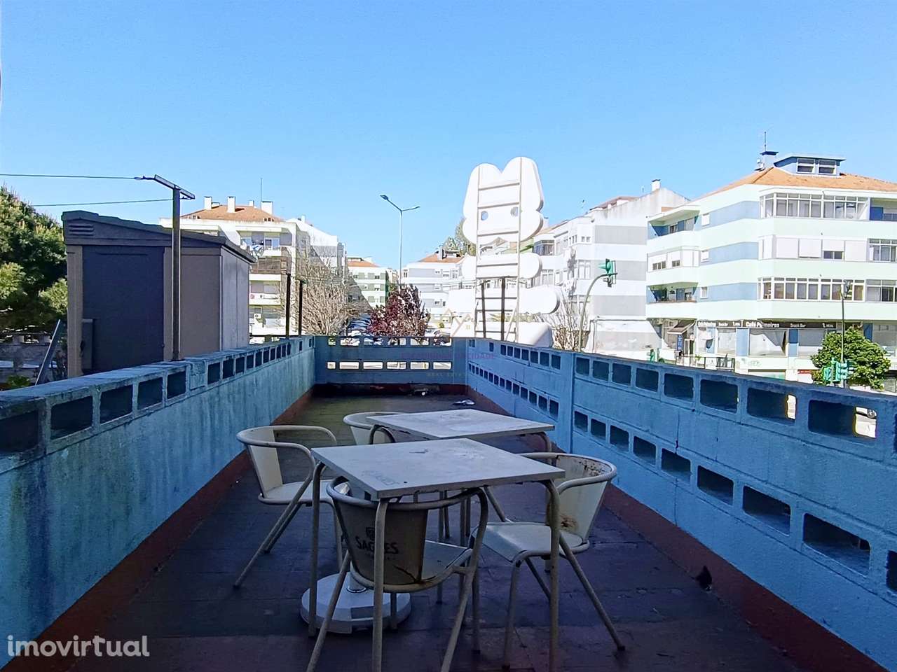 T3 com 2 Terraços em Massamá - em fase de remodelação - Grande imagem: 2/14