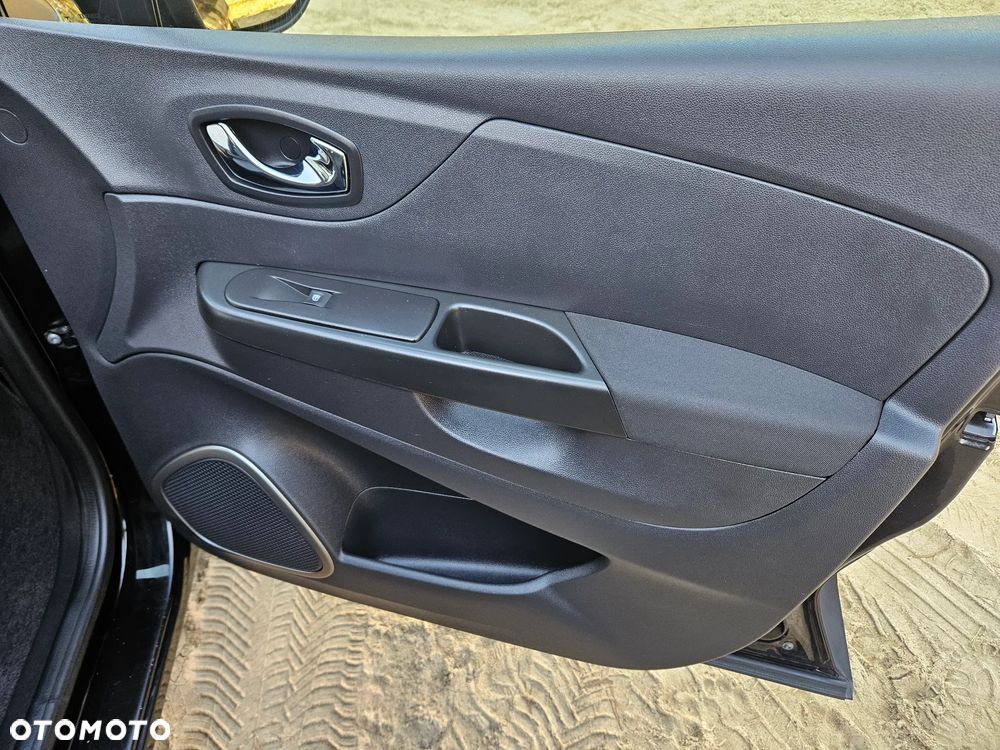 Renault Captur - 23