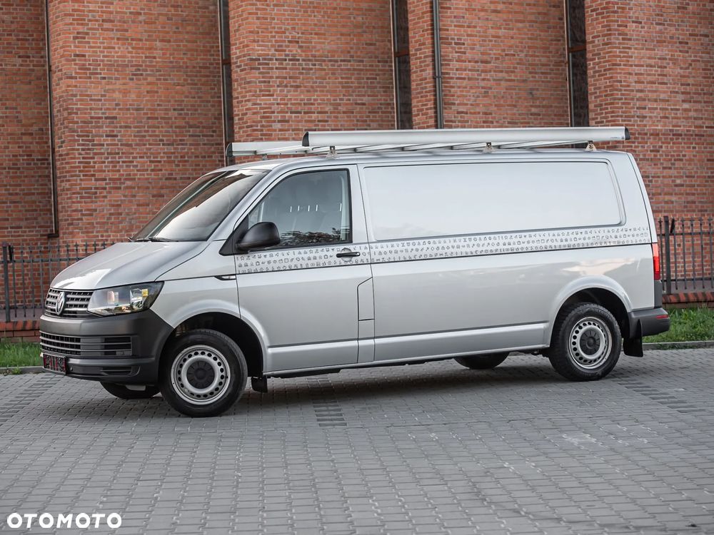 Volkswagen Transporter - 2
