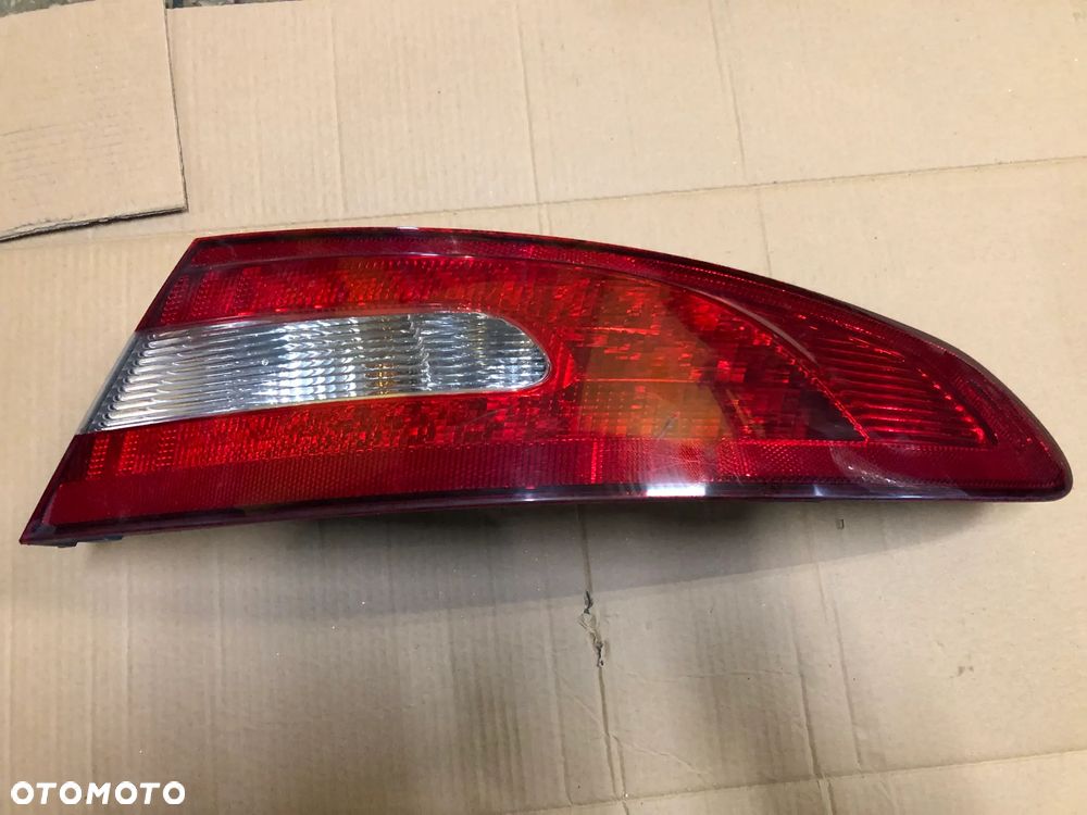 Lampa tylna prawa Jaguar XF X250 - 1