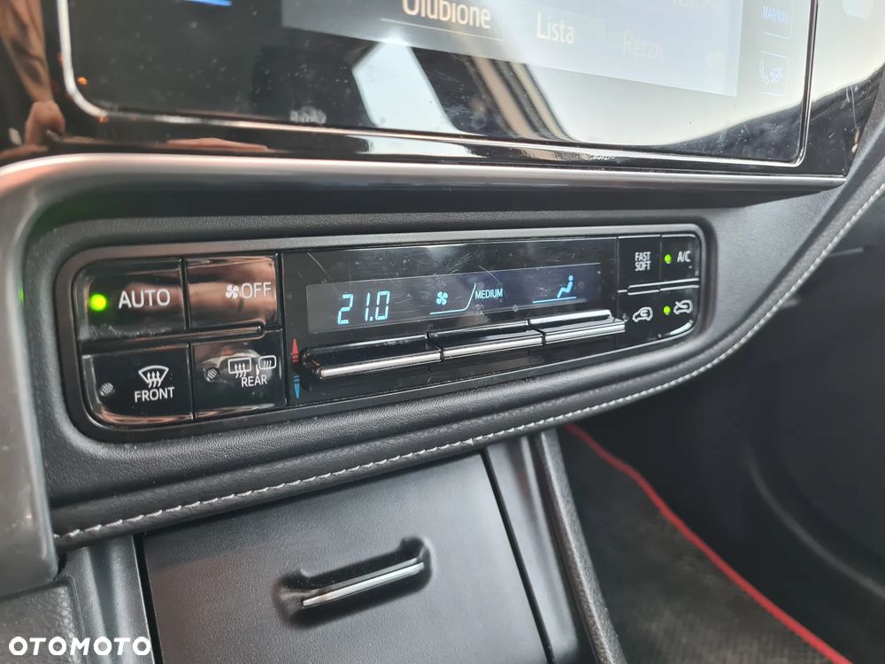 Toyota Auris - 22
