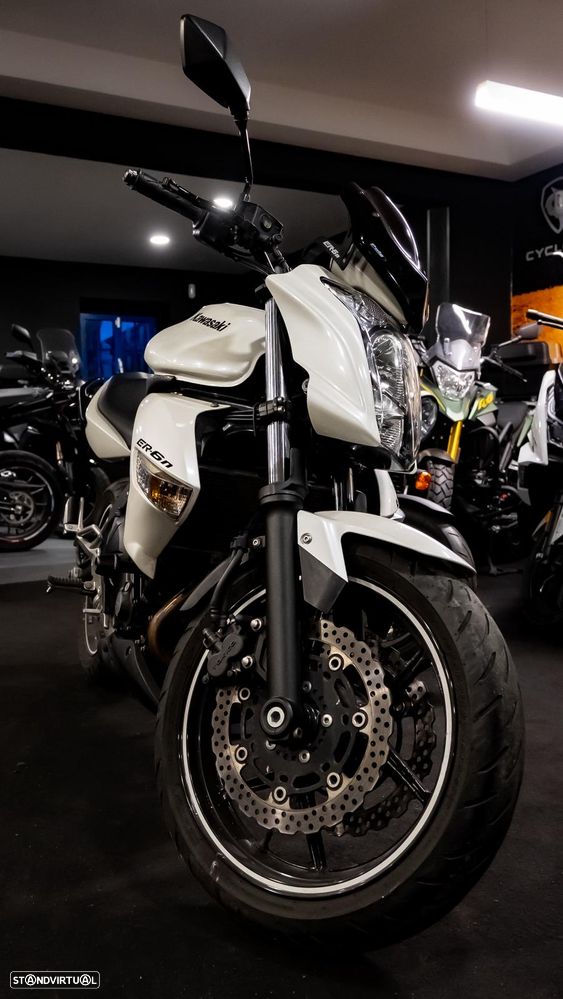 Kawasaki ER ER-6N - 4
