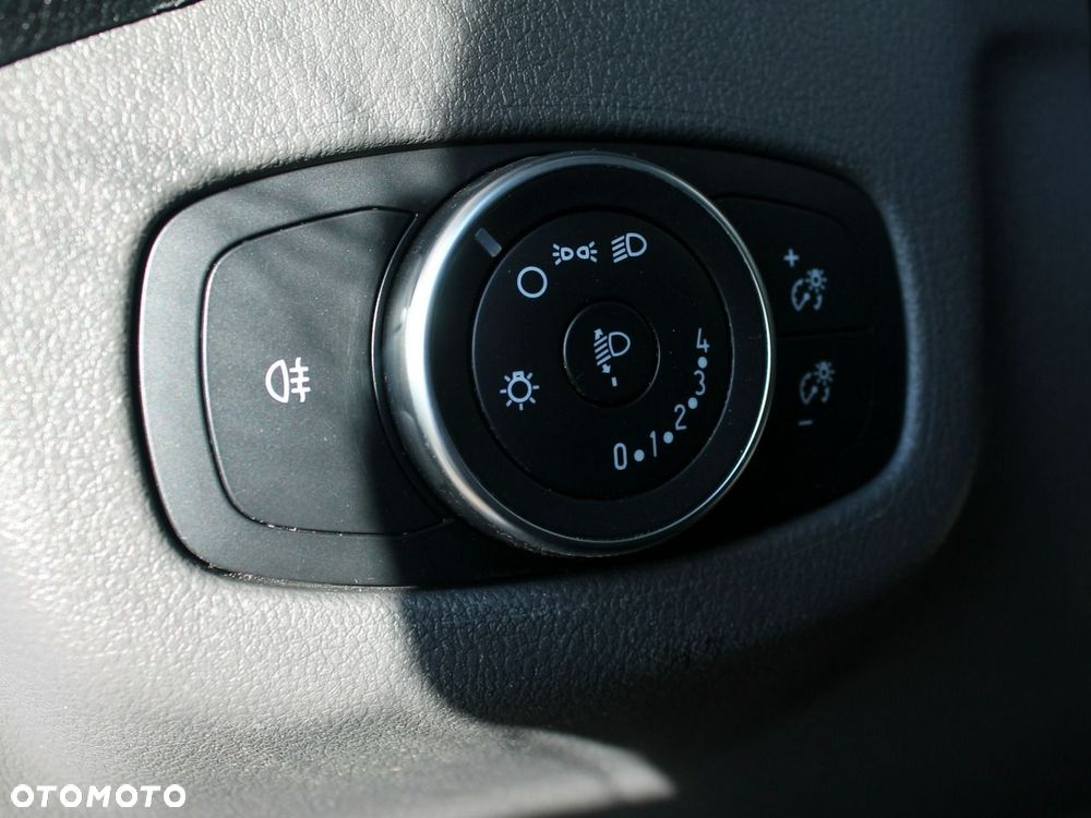 Ford Transit Connect - 20