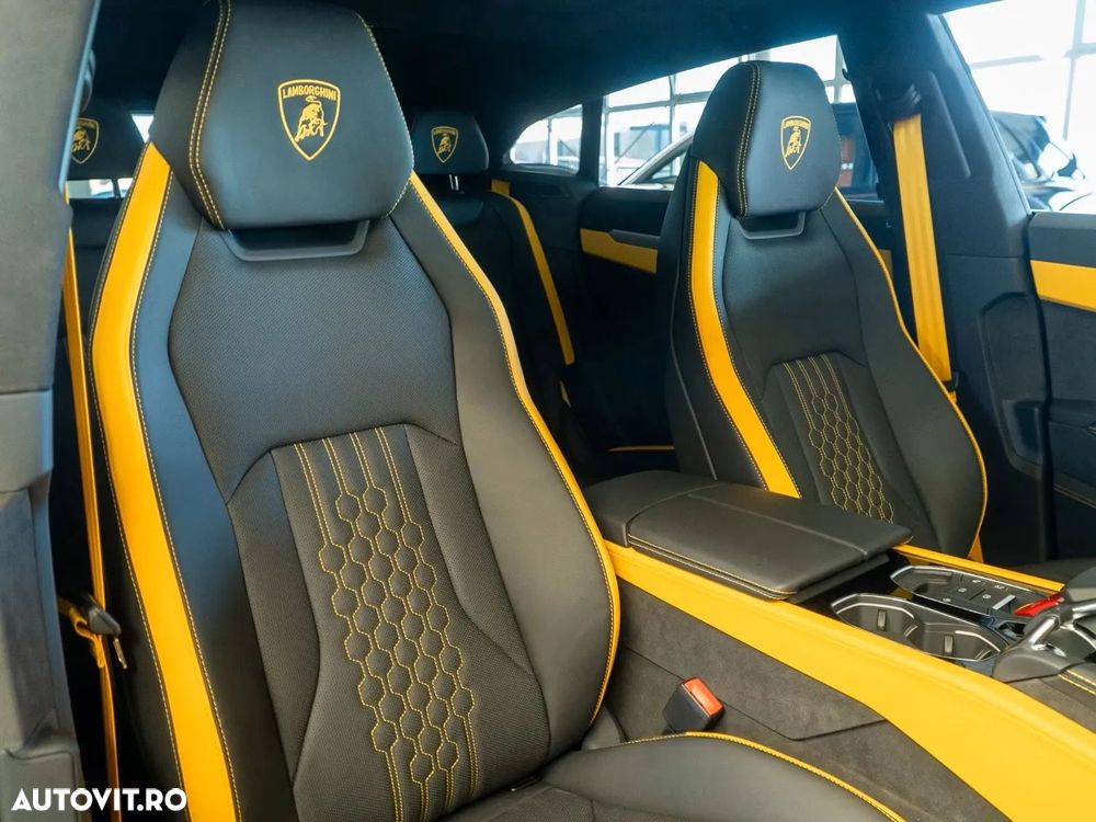 Lamborghini URUS - 27