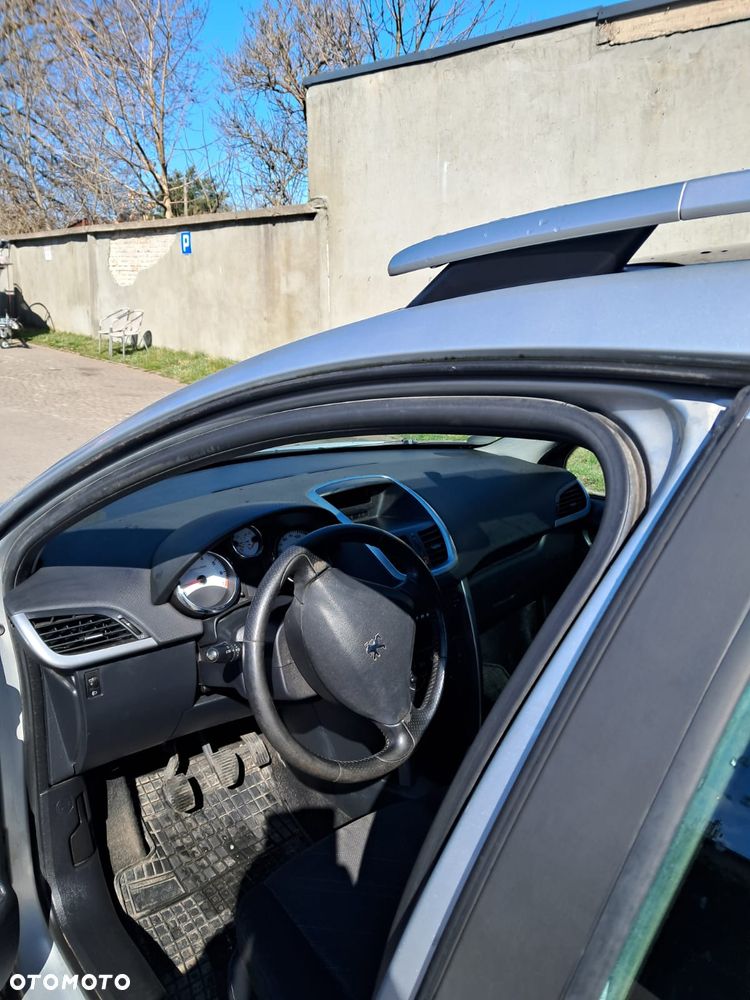 Peugeot 207 95 VTi Family - 7