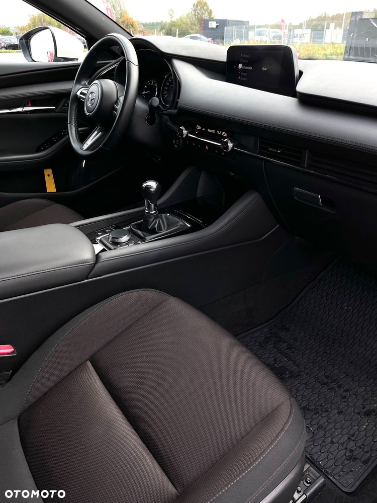 Mazda 3 - 8