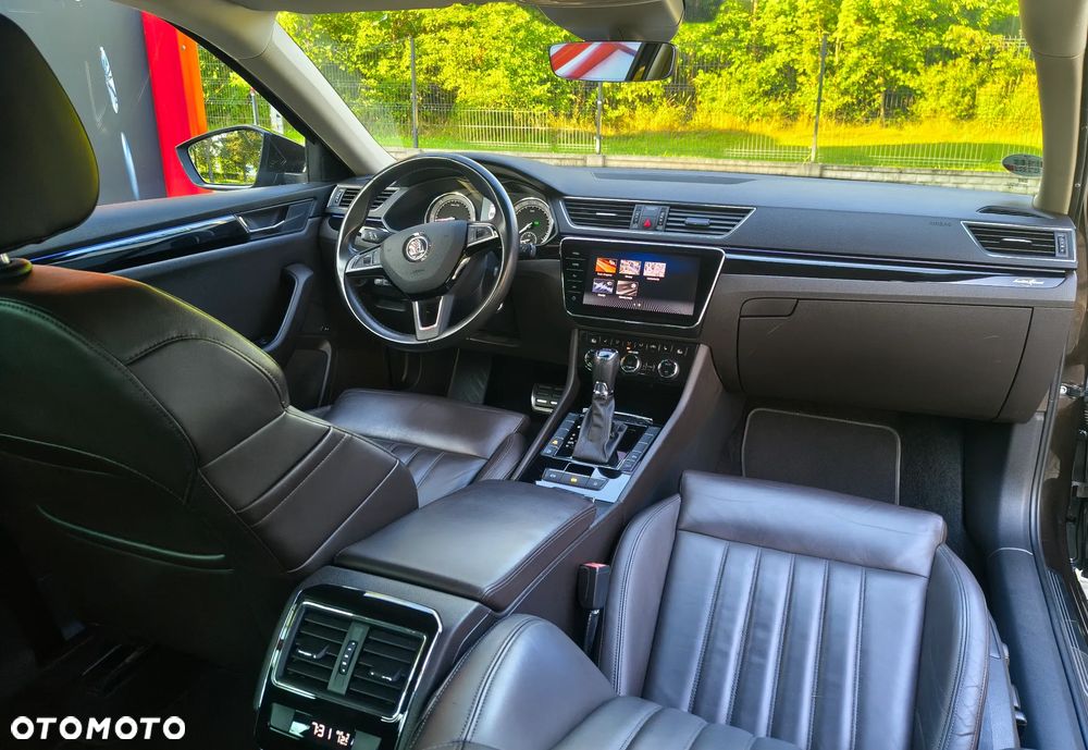 Skoda Superb 2.0 TDI L&K DSG - 15
