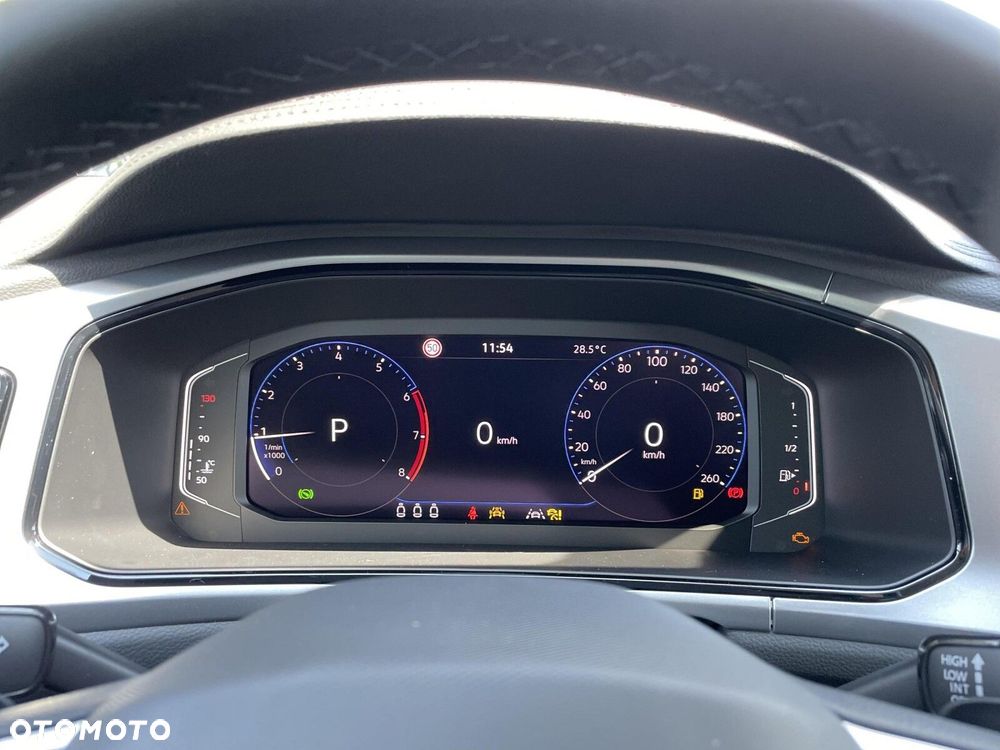 Volkswagen T-Roc - 13