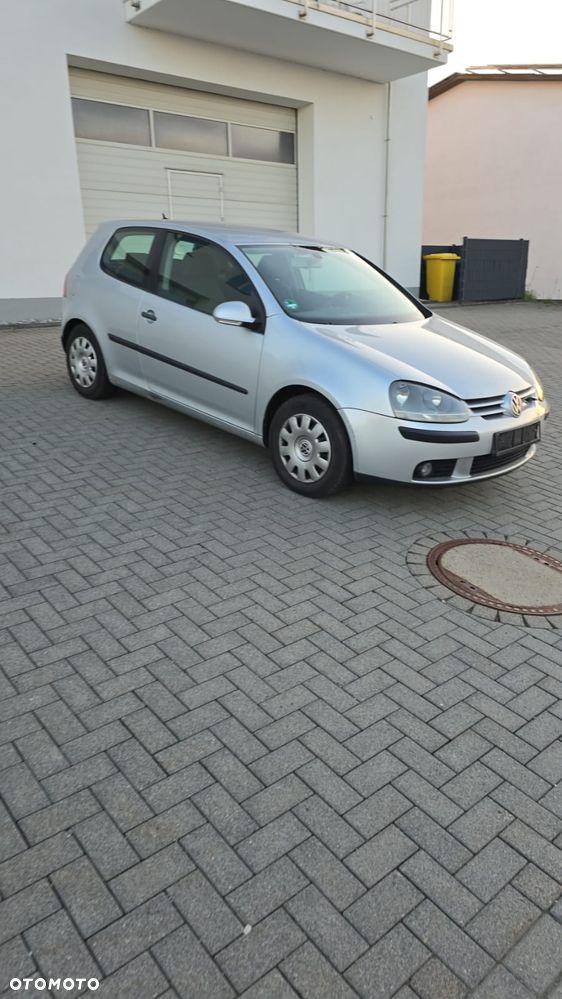 Volkswagen Golf 1.6 FSI Goal - 2