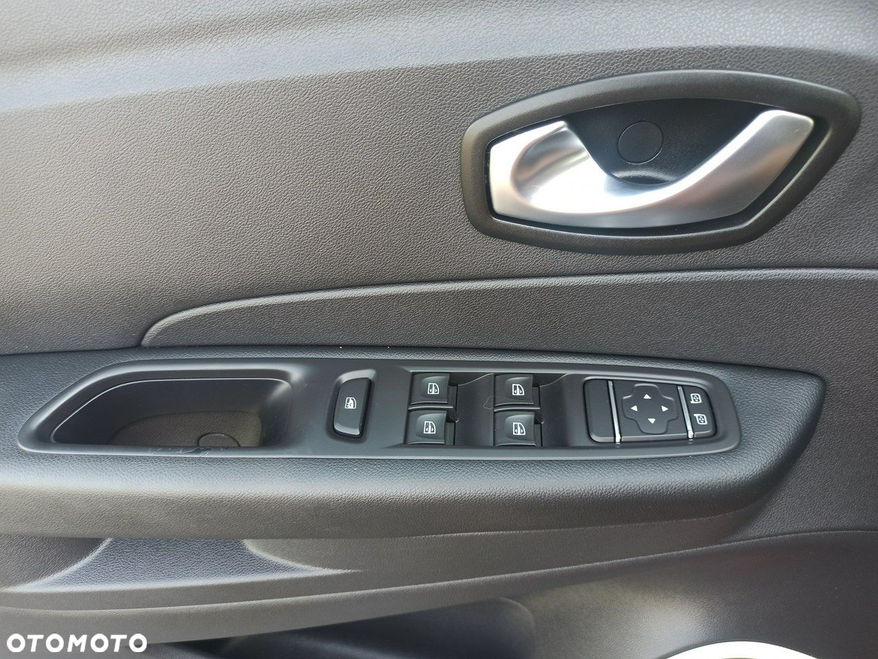 Renault Captur 1.2 Energy TCe Intens - 18