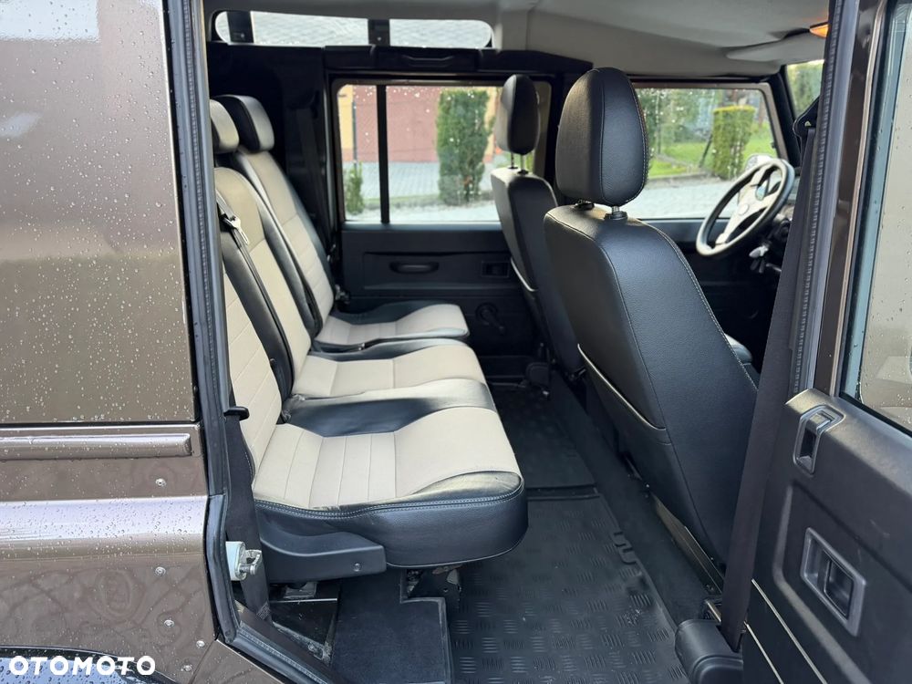 Land Rover Defender 2.4 TD4 E - 15