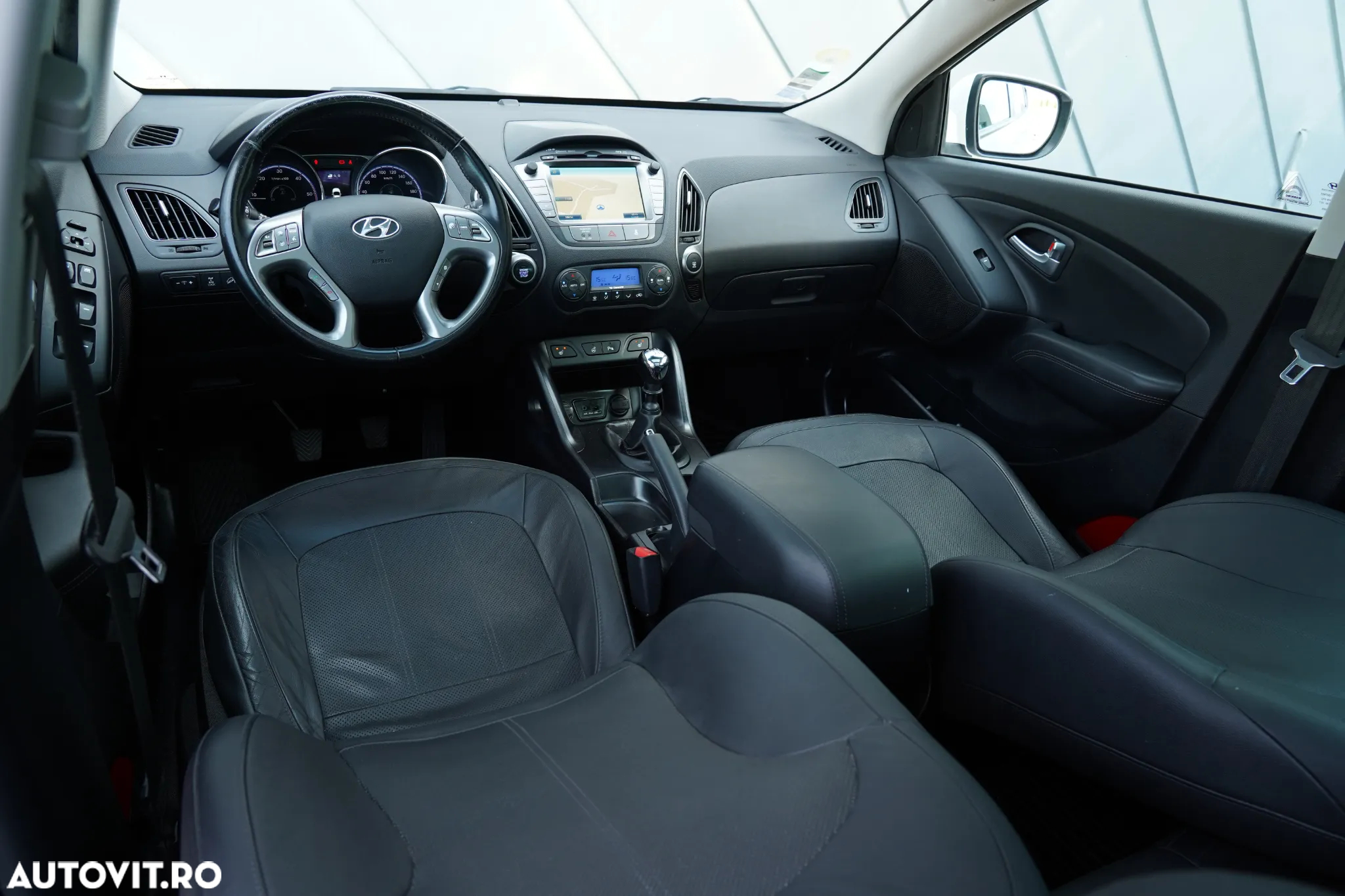 Hyundai ix35 2.0 CRDI 4WD Premium - 9