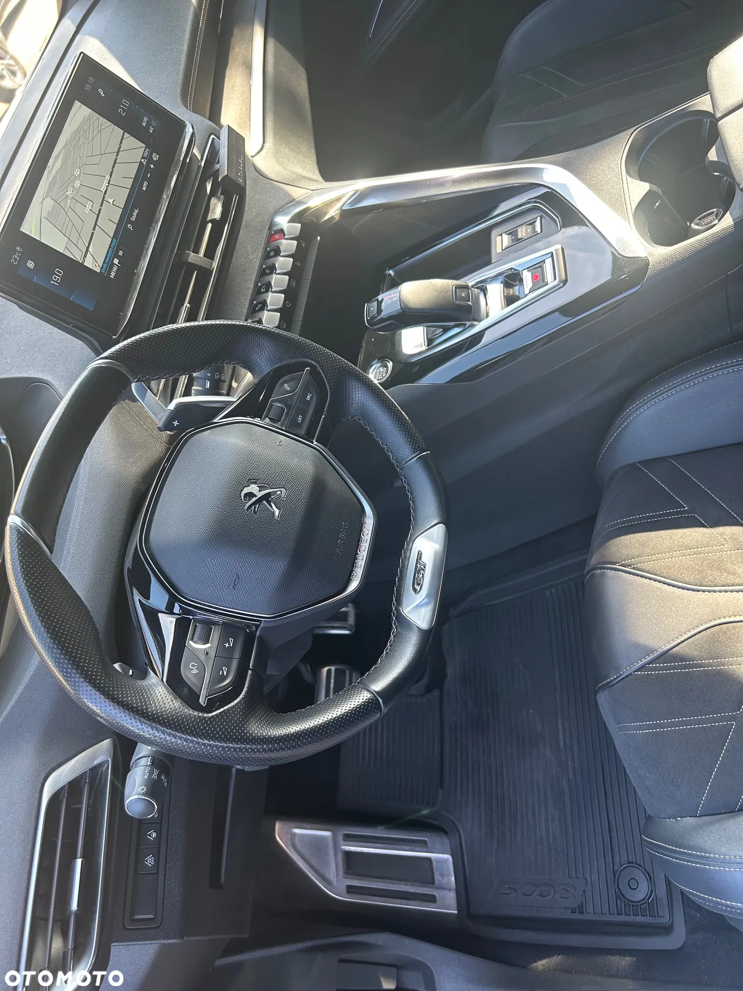 Peugeot 5008 PureTech 180 EAT8 Stop & Start GT - 8