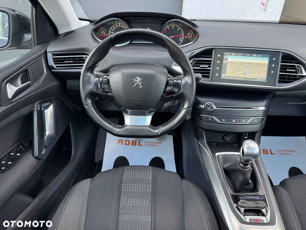 Peugeot 308 2.0 HDi Allure - 22