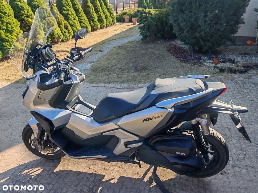 Honda ADV350 - 2