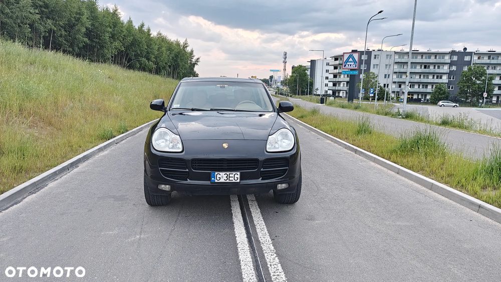 Porsche Cayenne - 6
