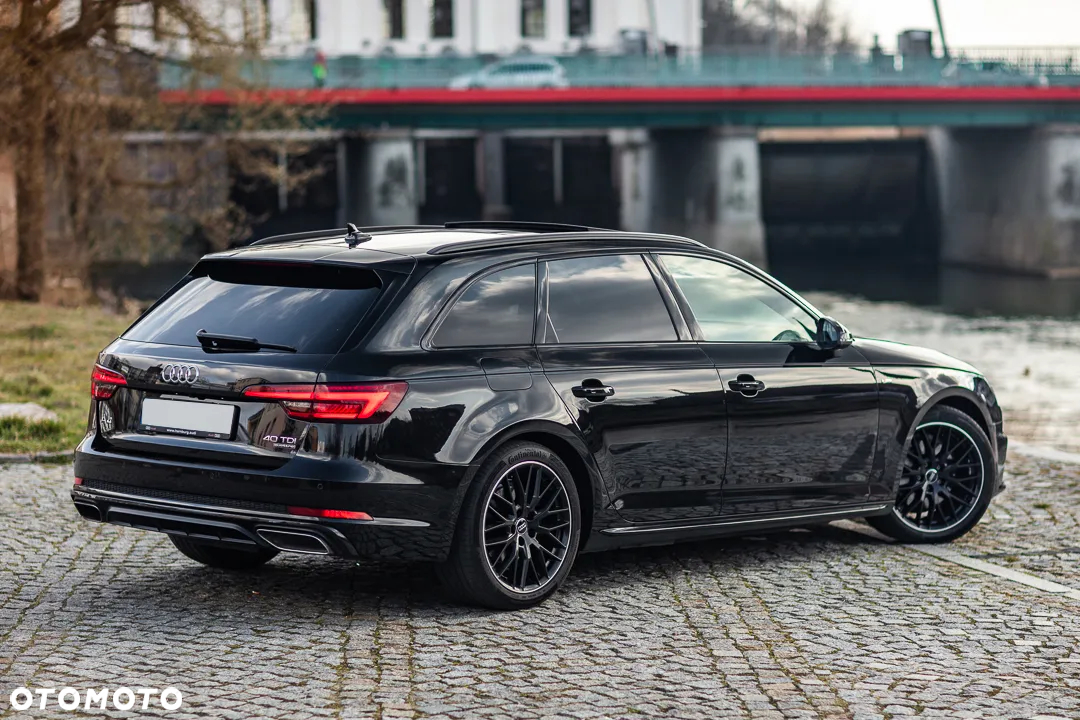 Audi A4 40 TDI Quattro S Line S tronic - 12