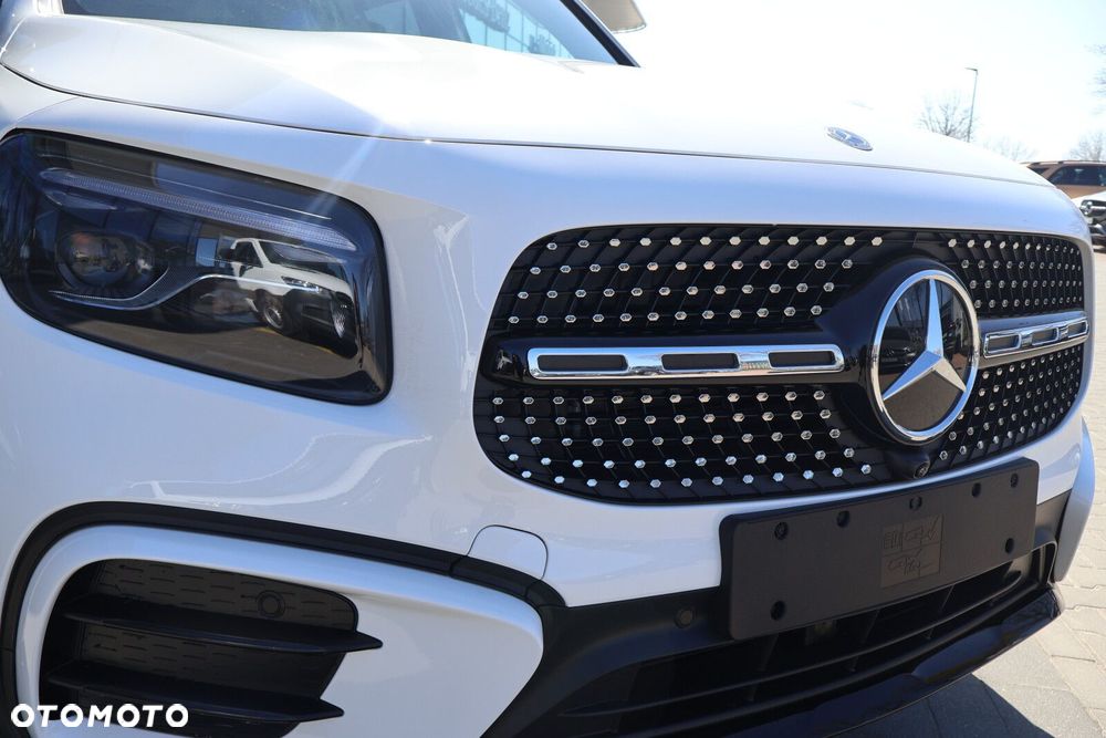 Mercedes-Benz GLB - 19