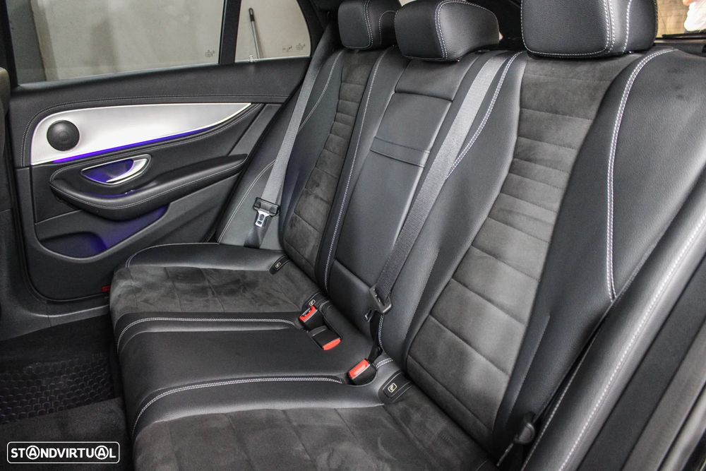 Mercedes-Benz E 220 d AMG - 11
