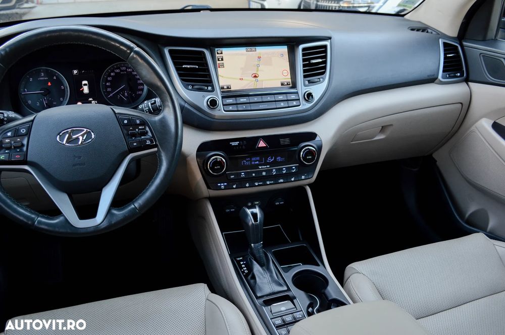 Hyundai Tucson blue 1.7 CRDi 2WD DCT Premium - 25
