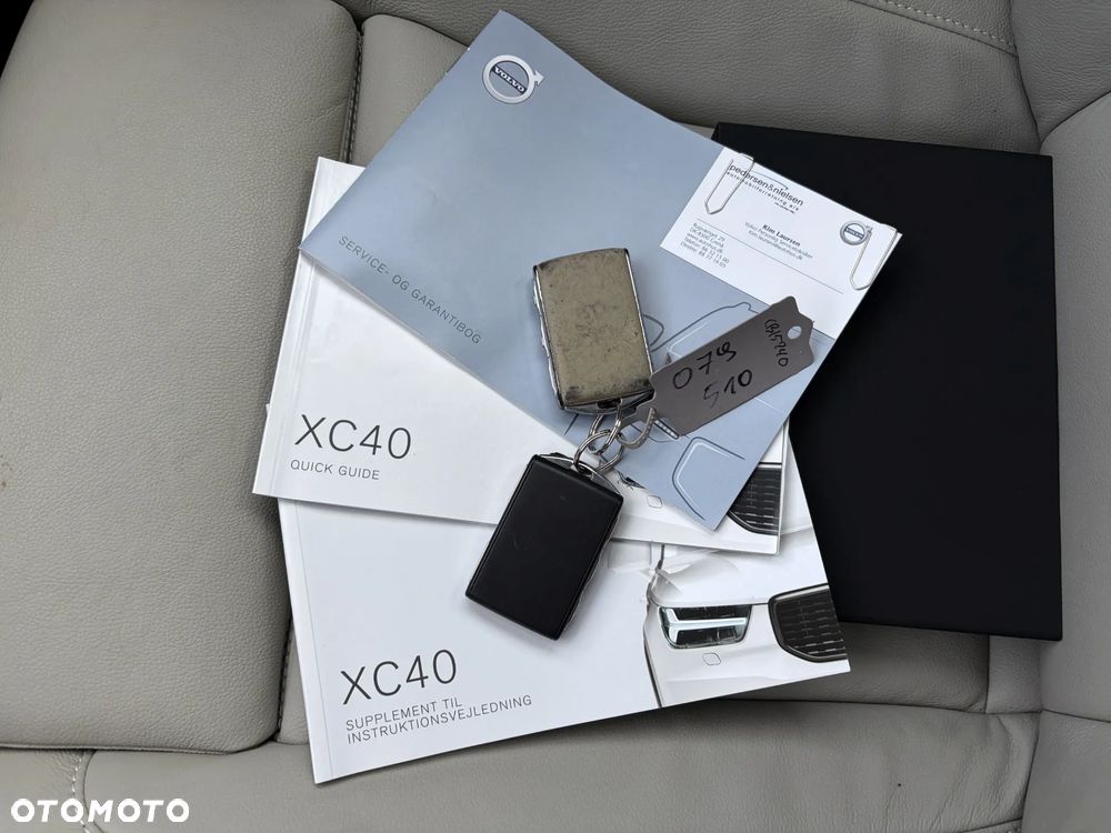 Volvo XC 40 T5 AWD Geartronic Inscription - 33