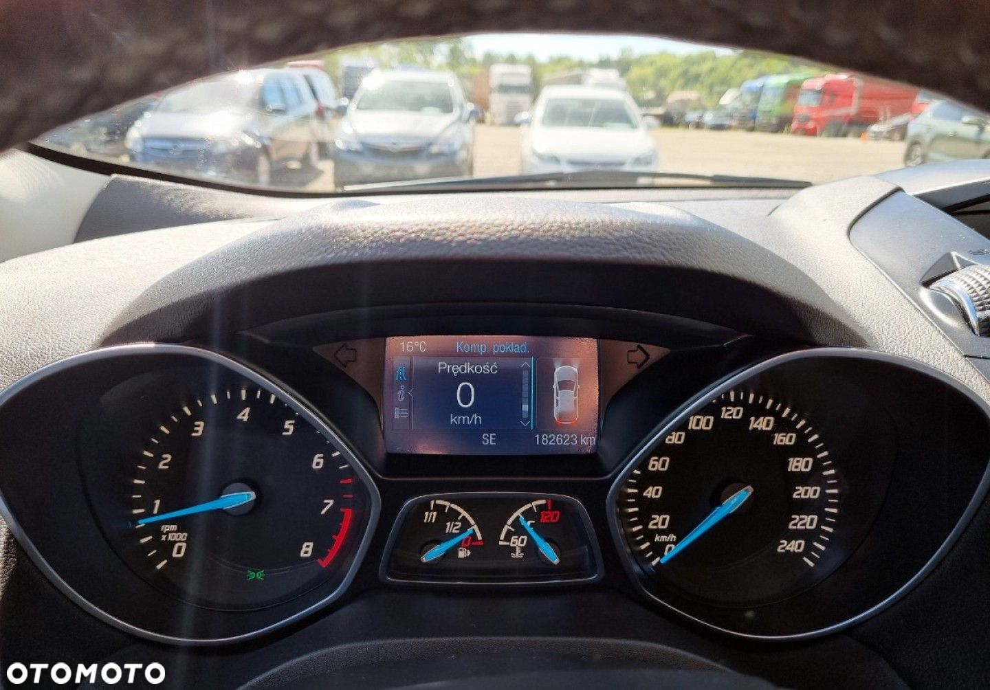 Ford Kuga - 36