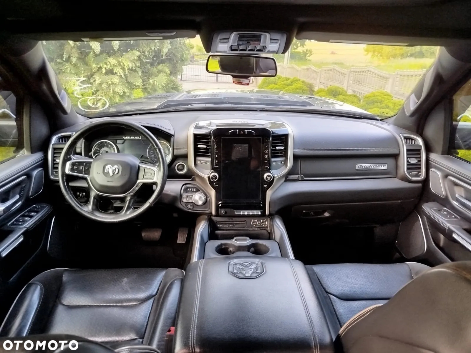 RAM 1500 5.7 Quad Cab Longbed Laramie Black - 20