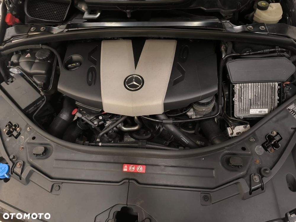Mercedes-Benz Klasa R 2010