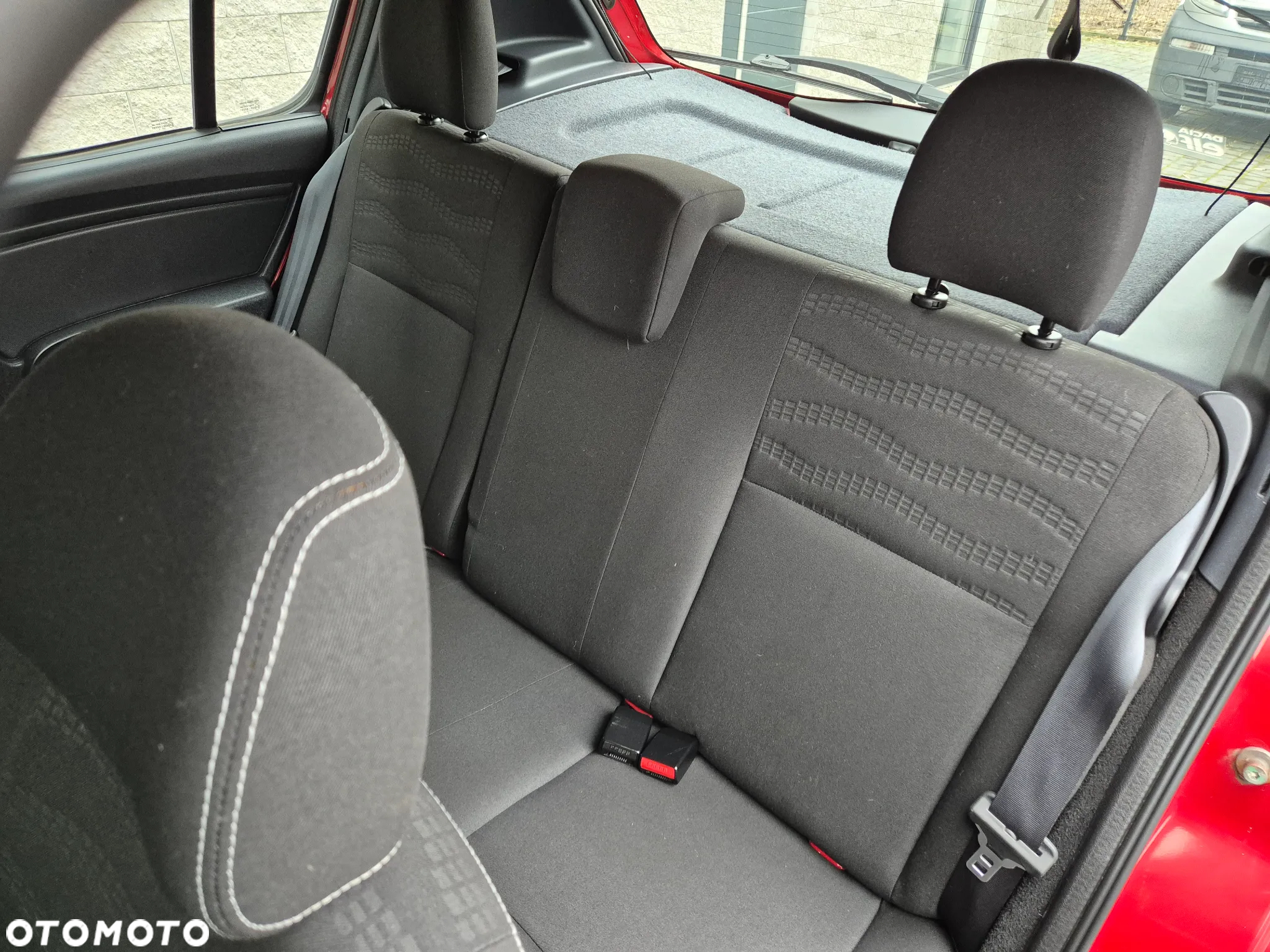 Dacia Sandero Stepway 1.6 - 14