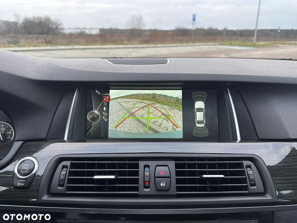BMW Seria 5 535i xDrive Sport-Aut Modern Line - 26