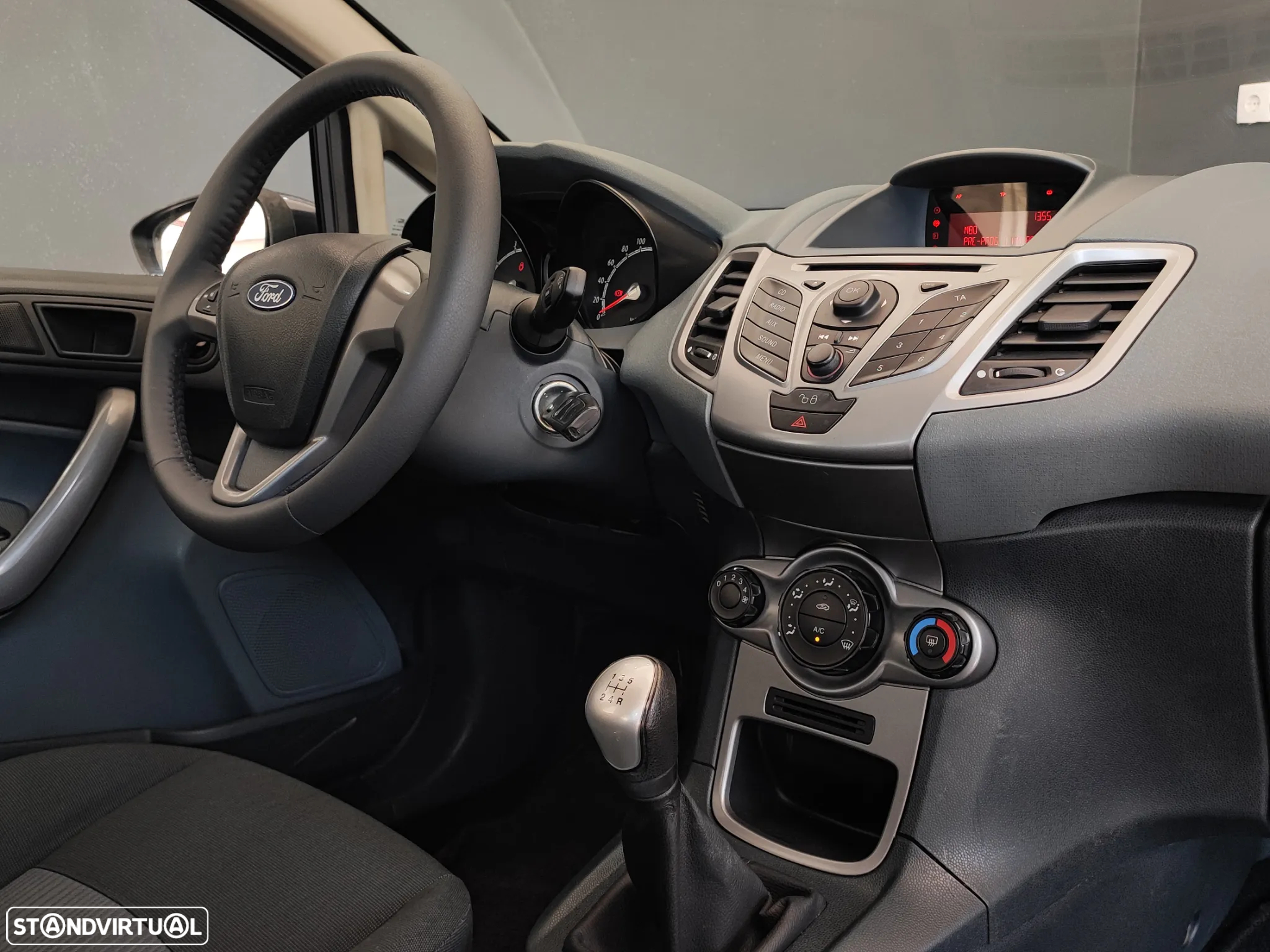 Ford Fiesta 1.25 Techno - 20