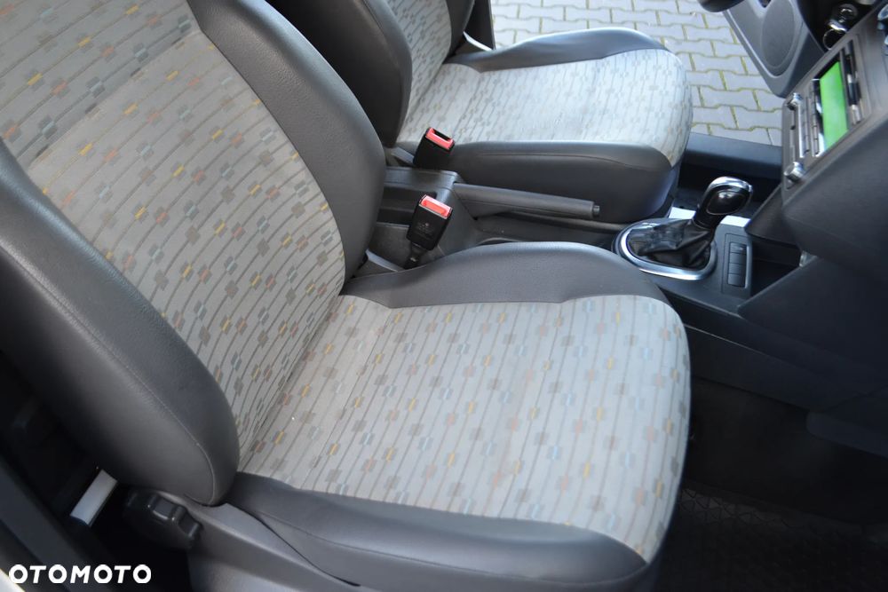 Volkswagen Caddy MaX - 15