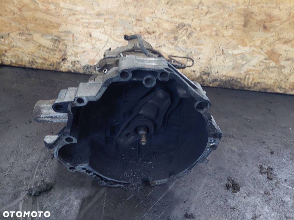 SKRZYNIA BIEGÓW AUDI A4 B6 1.9 TDI MANUAL 5 BIEGÓW FEC - 1
