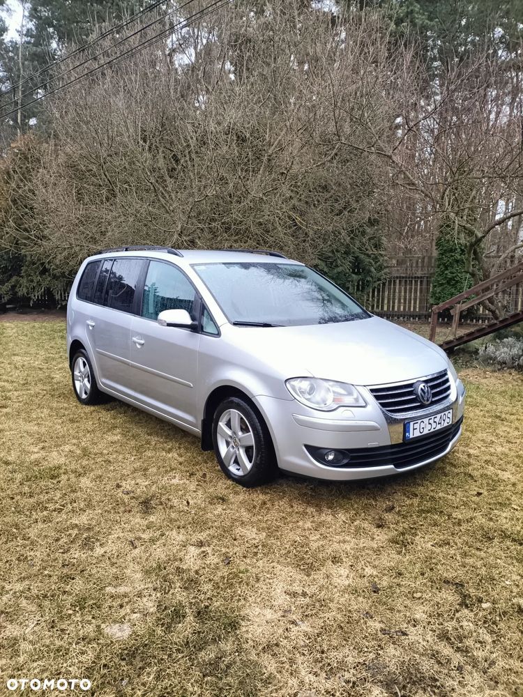 Volkswagen Touran 1.9 TDI DPF Conceptline - 4