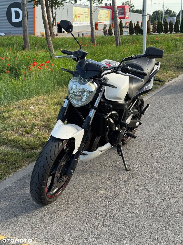 Yamaha FZ6 - 1