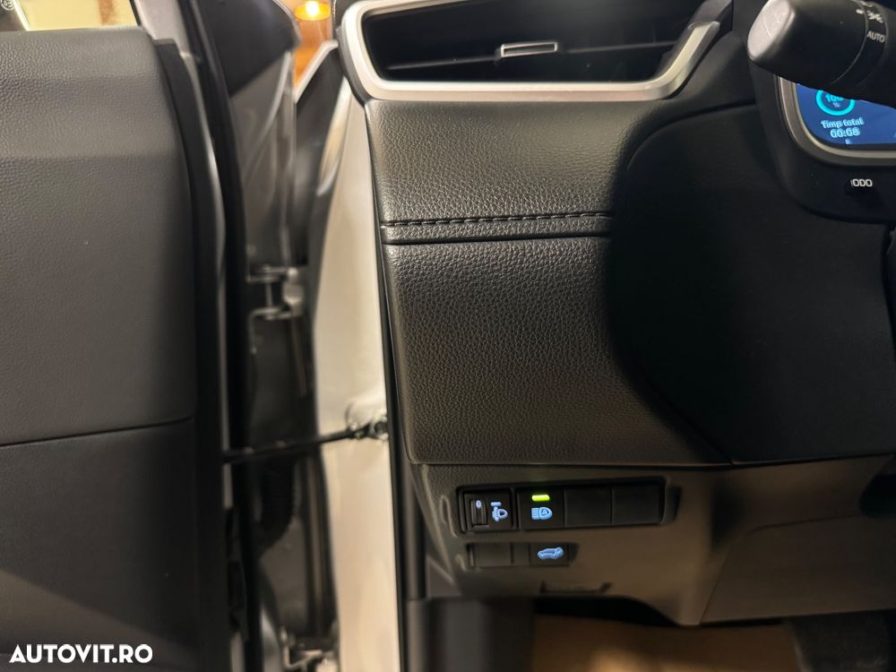 Toyota Corolla Cross Hybrid 2.0 VVT-i Team Deutschland - 14