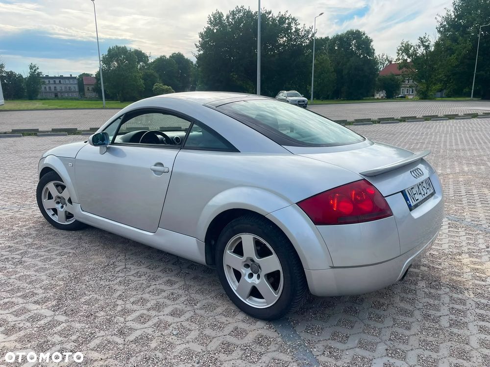 Audi TT Coupé 1.8T Quattro - 5