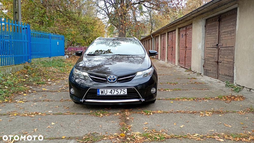 Toyota Auris 1.8 HSD Luna - 2