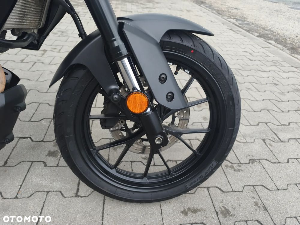 Yamaha MT - 18