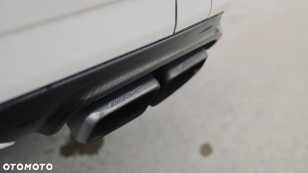 Mercedes-Benz CL - 9