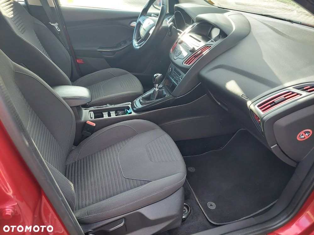 Ford Focus 1.5 EcoBoost STart-Stopp-System TITANIUM - 13