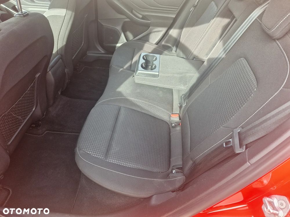 Ford Focus 1.0 EcoBoost Titanium - 12