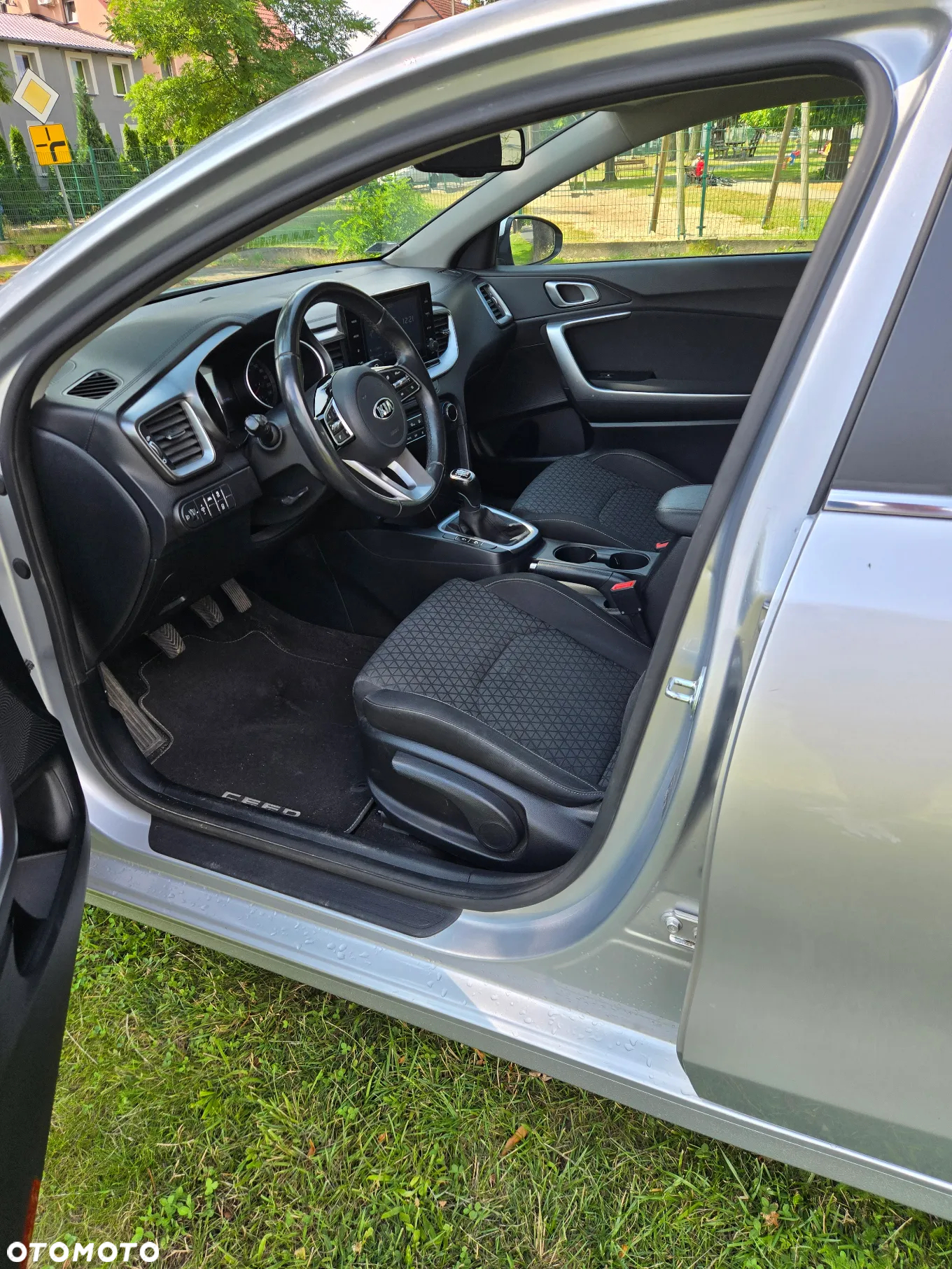 Kia Ceed 1.6 CRDi SCR L Business Line Plus - 13